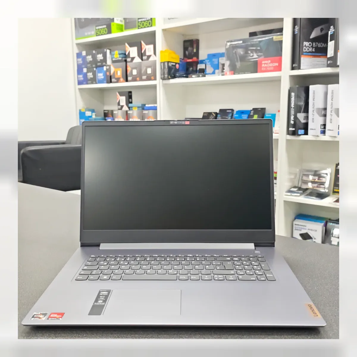 Lenovo IdeaPad Slim 17" Ryzen 5